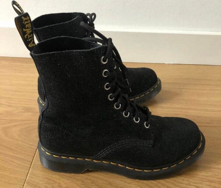 Dr. Martens 1460 Pascal Glitter Ray | Zwart | Maat: 38, Kleding | Dames, Schoenen, Ophalen of Verzenden, Zo goed als nieuw, Zwart