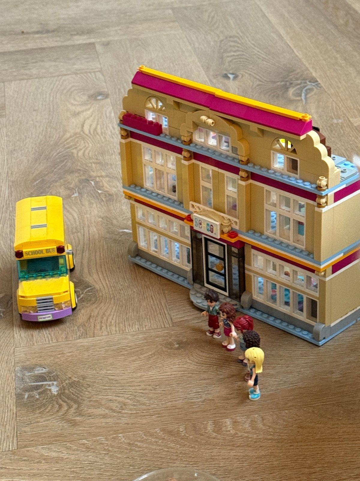 LEGO Friends school met bus, poppetjes en boekje, Ophalen, Gebruikt