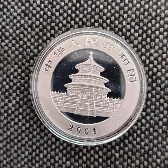 Chinese Panda 2004 1 Oz zilveren munt oplage 600.000, Ophalen of Verzenden, Oost-Azië, Zilver