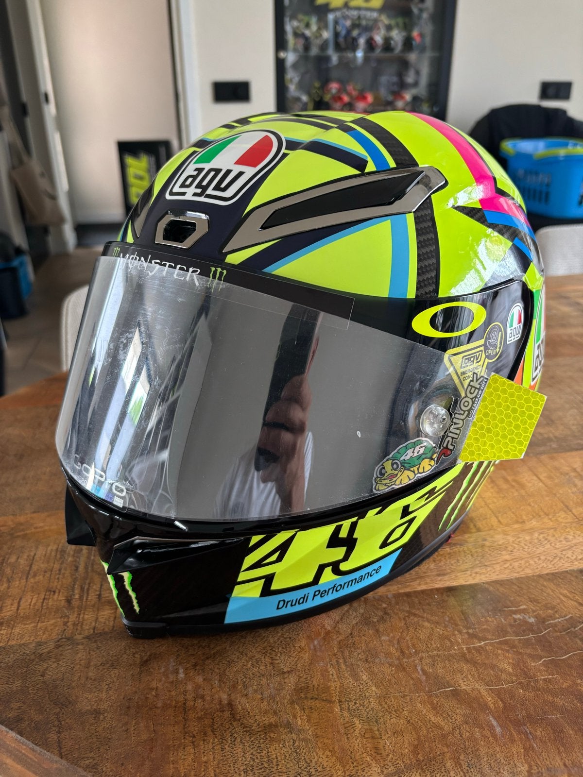 Replica AGV helm - Showmodel, Motoren, Overige merken, Heren, Ophalen of Verzenden, Integraalhelm