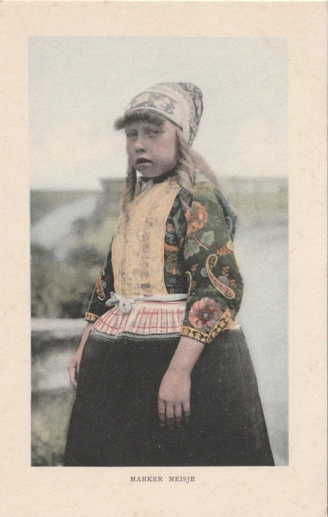 MARKEN Klederdracht Meisje kl.f., Verzenden, Voor 1920, Ongelopen, Noord-Holland
