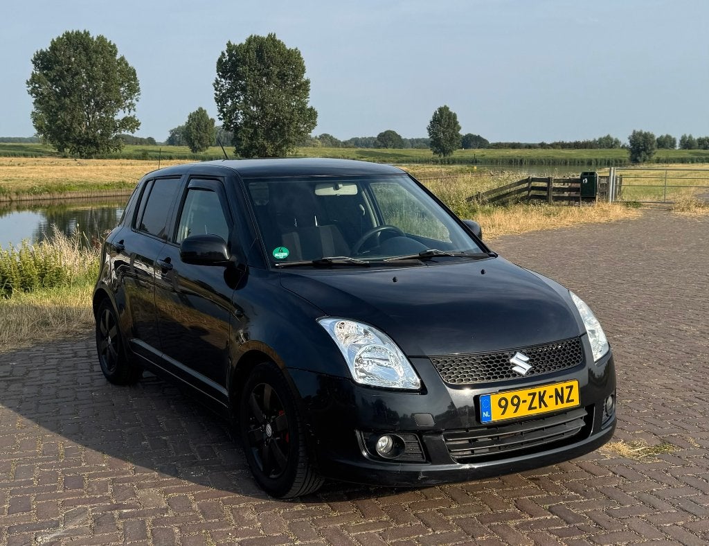 Suzuki Swift 1.3 5DRS 2008 | Nieuwe motor + versnellingsbak, Voorwielaandrijving, Stof, 40 €/maand, Zwart