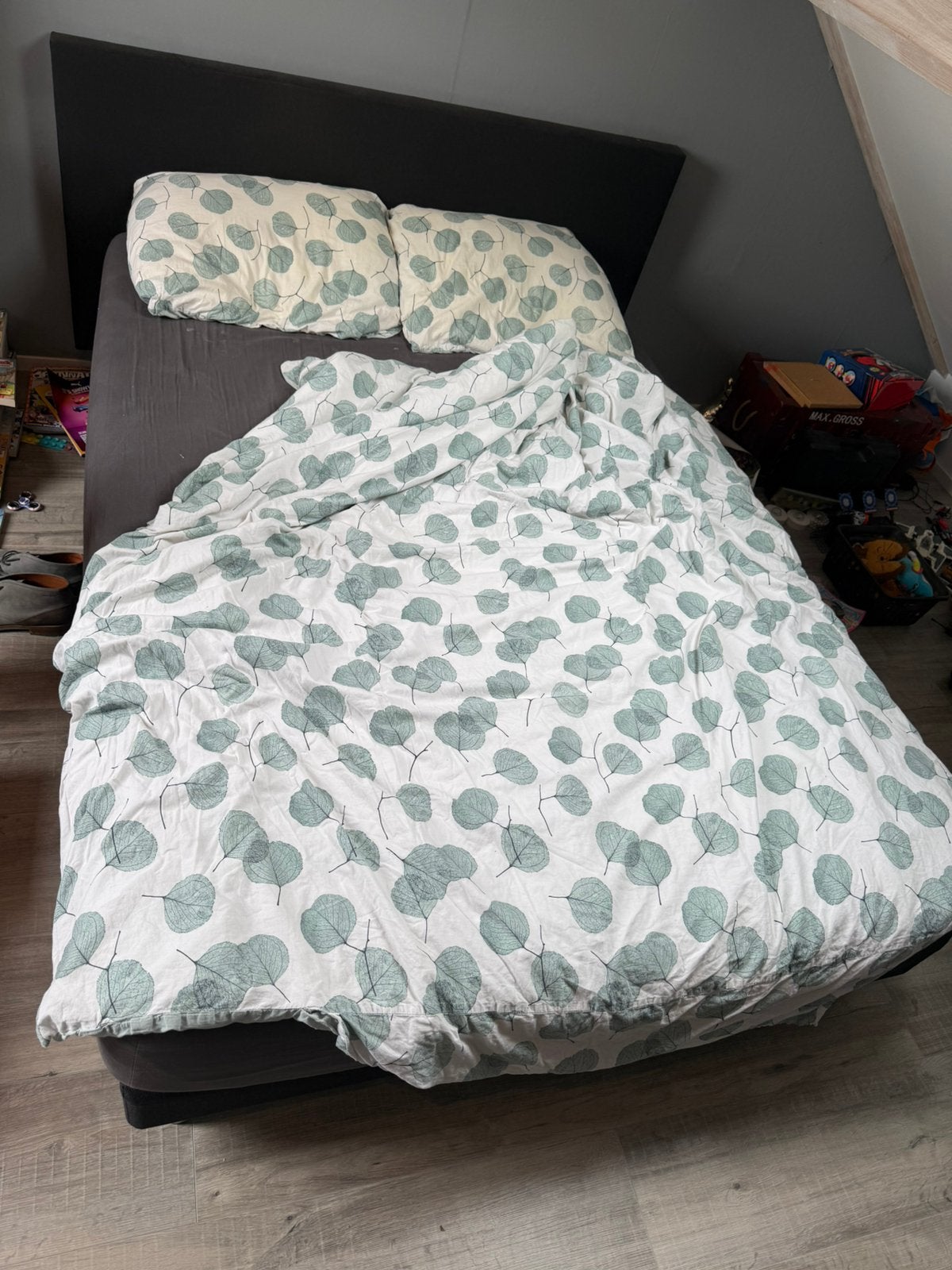 2 persoonsbed te koop, Huis en Inrichting, Slaapkamer | Boxsprings, Ophalen, Zwart, 140 cm, Zo goed als nieuw