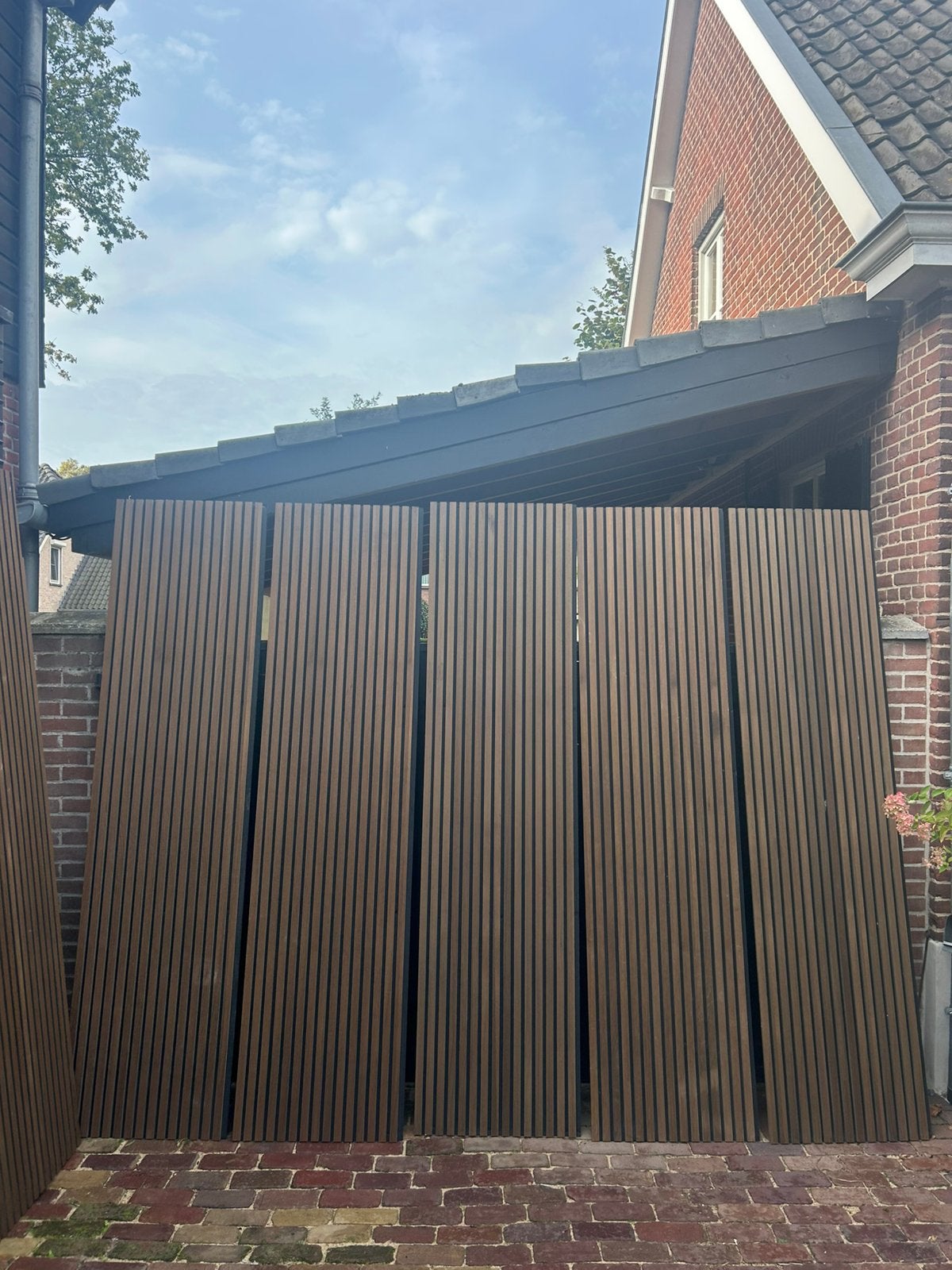 Akoestische panelen eiken walnoot hout 3,5 meter x 2,4 hoog, Ophalen, Zo goed als nieuw