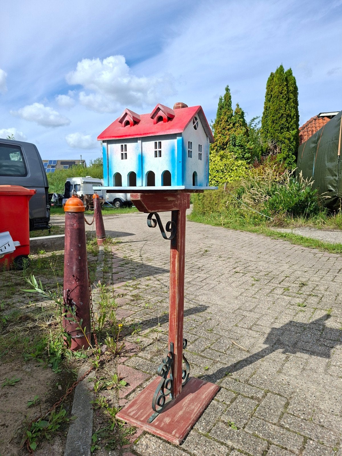 Decoratief vogelhuisje op standaard, Ophalen
