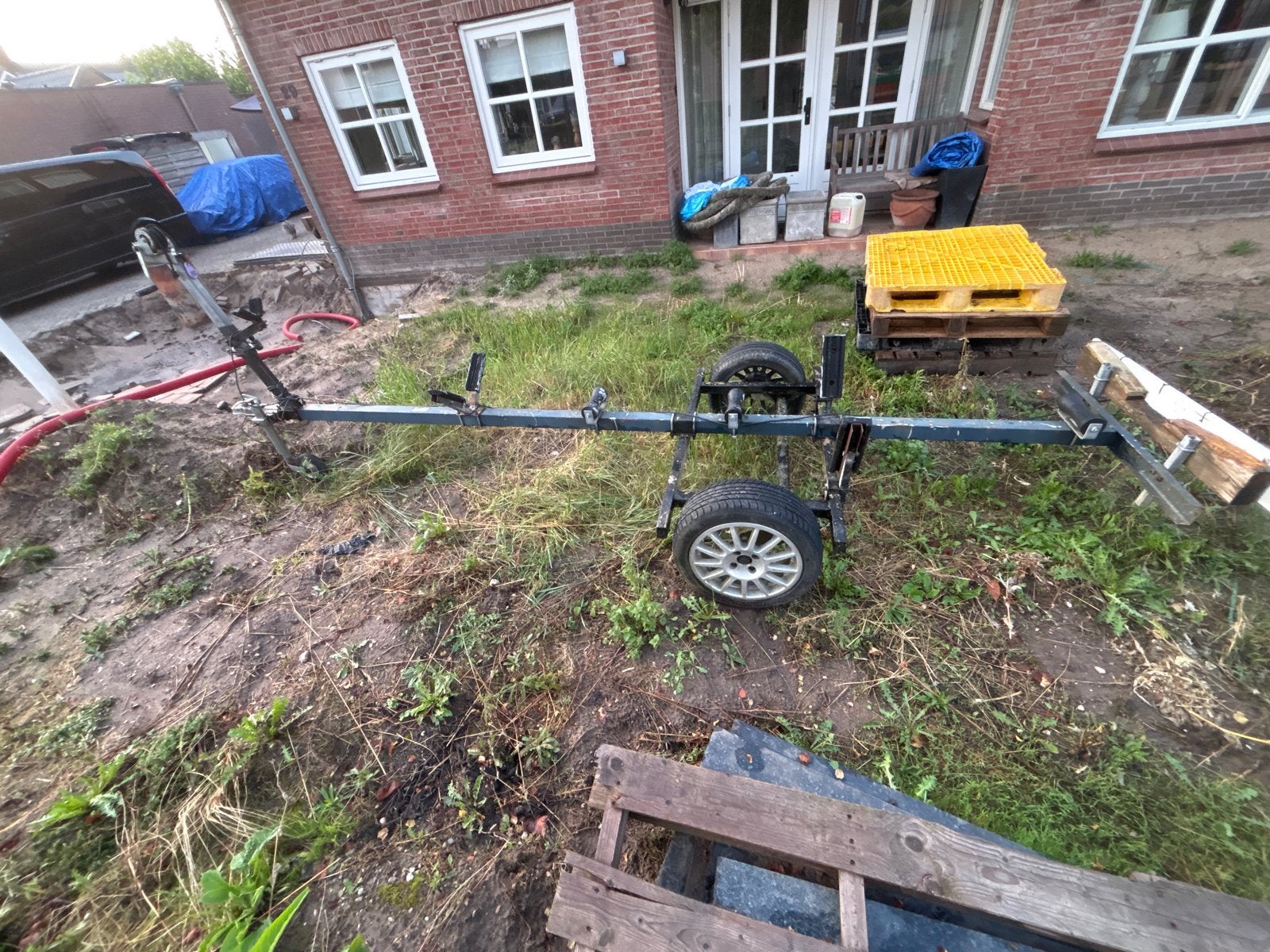 Boot trailer 4,5 meter met goede banden en lier, Watersport en Boten, Boottrailers, Ophalen, Minder dan 1500 kg, Gebruikt, Overige typen