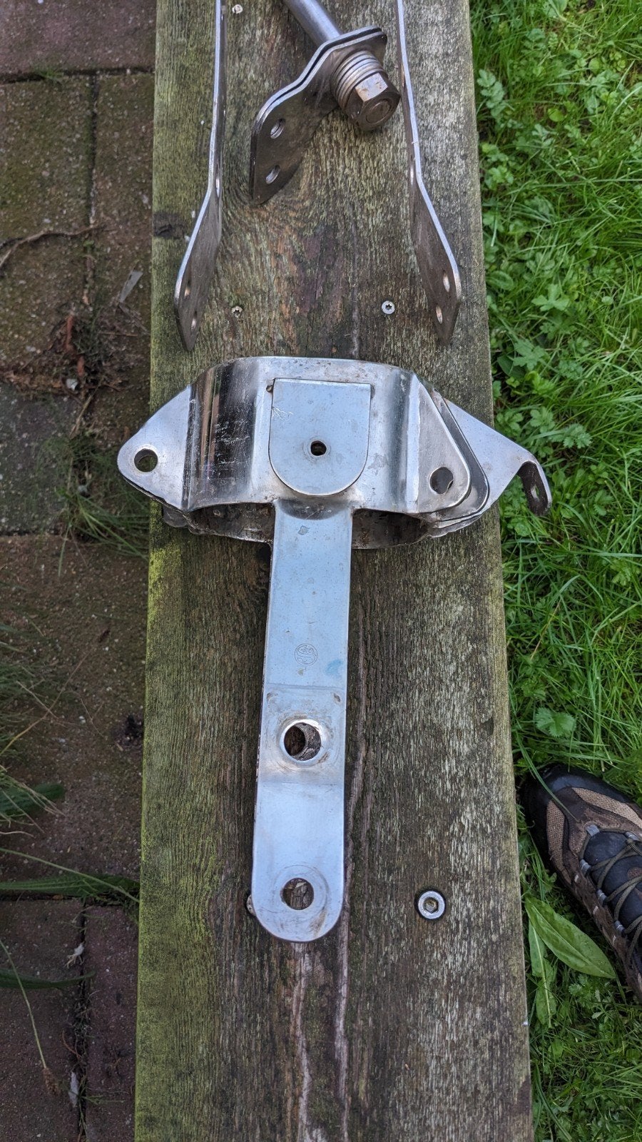 Mast beslag, mast lengte 9/ 12 mtr, diam 12/14 cm, Ophalen, Gebruikt
