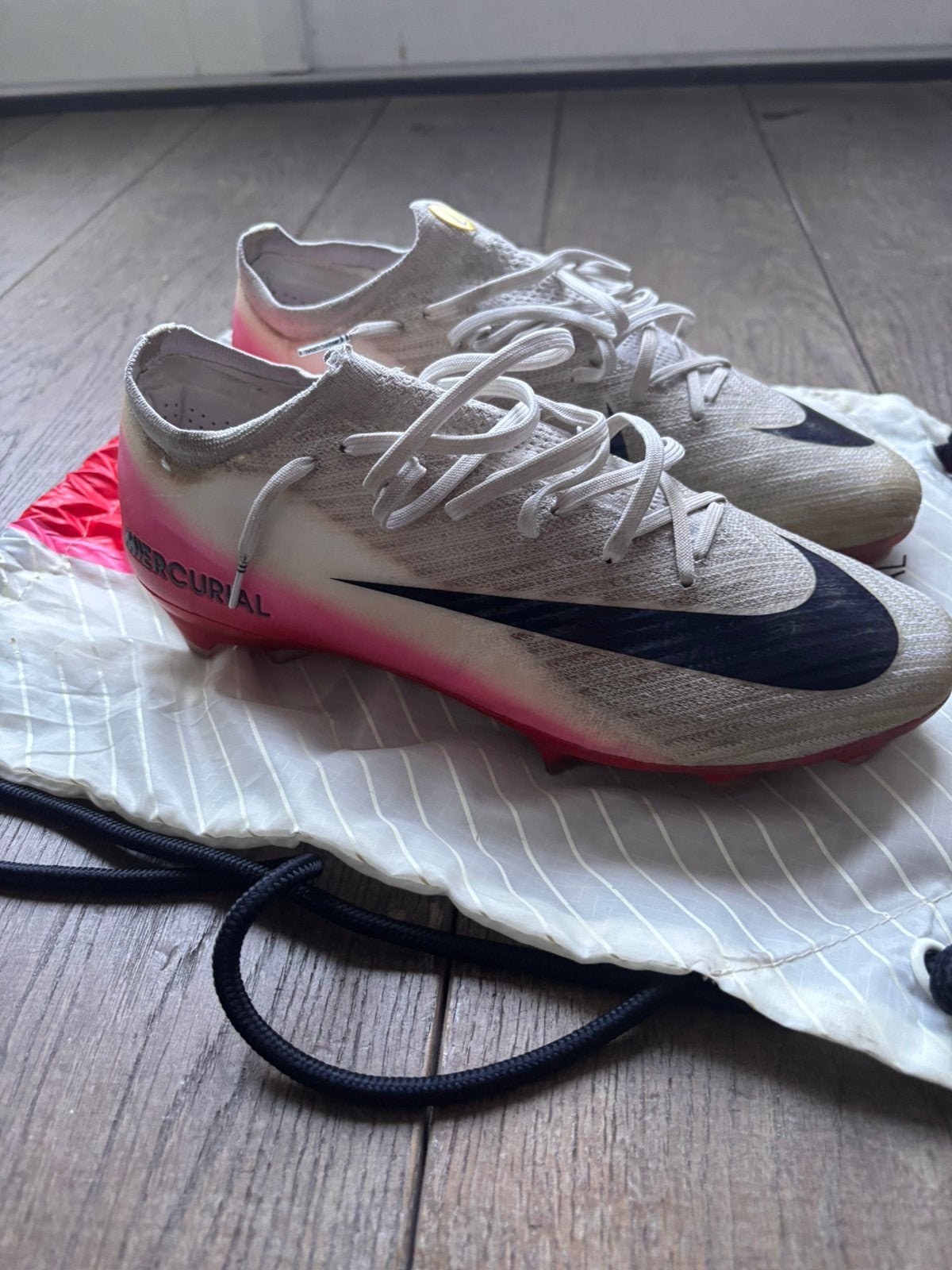 Nike mercurial vapor 16, Sport en Fitness, Voetbal, Maat XS of kleiner, Ophalen of Verzenden, Gebruikt, Schoenen