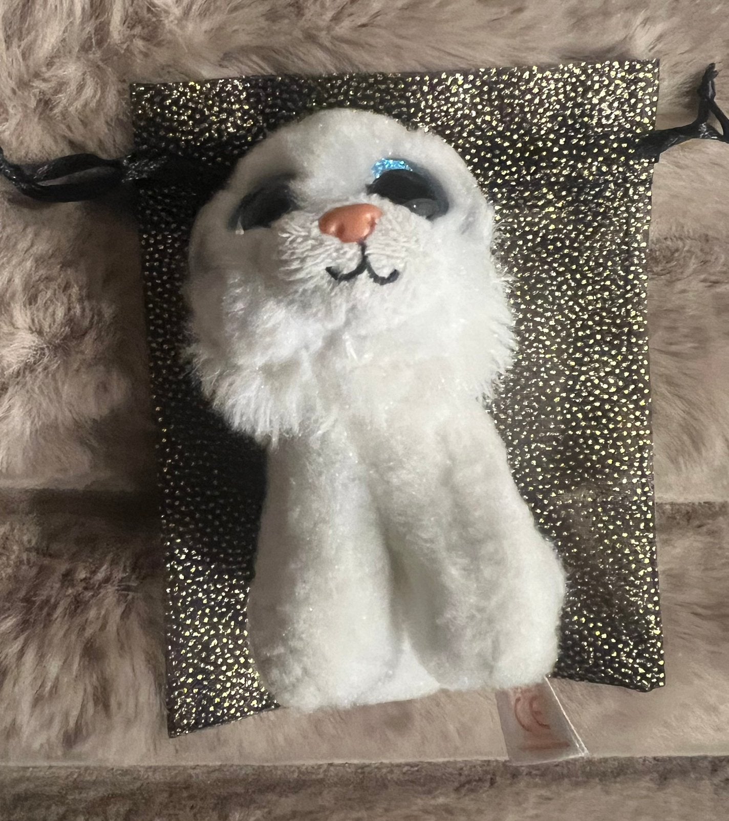 Knuffel, Kinderen en Baby's, Speelgoed | Knuffels en Pluche, Overige karakters, Ophalen of Verzenden, Zo goed als nieuw, Klein (minder dan 20 cm)