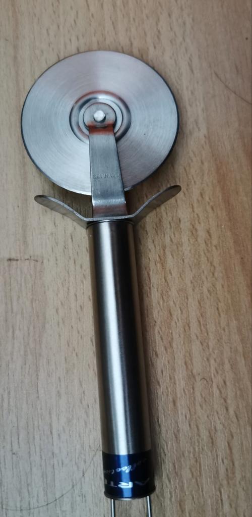 Nieuwe RVS Pizzasnijder - Perfect voor elke pizza!, Overige typen, Ophalen of Verzenden, Metaal, Nieuw