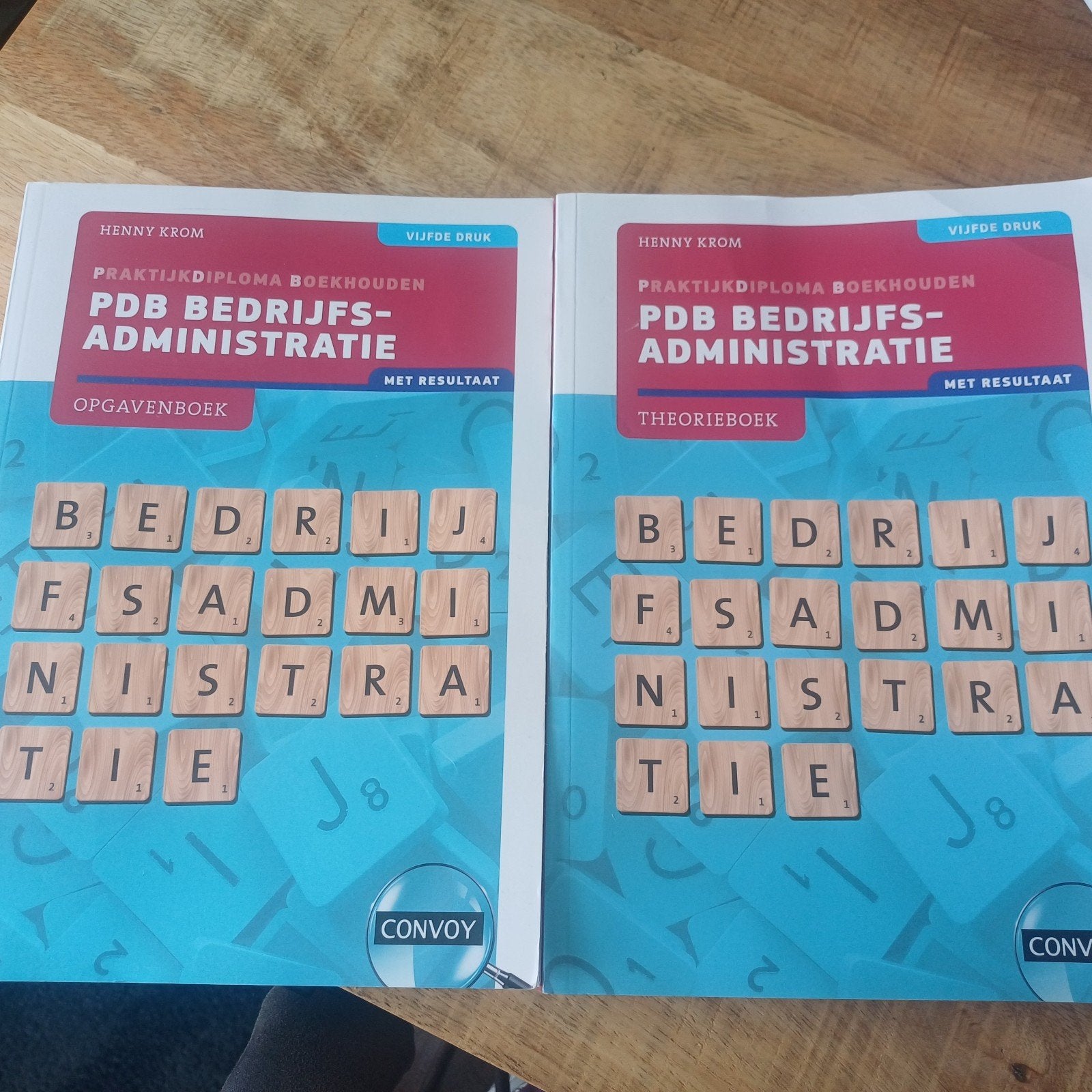 PDB Bedrijfsadministratie: Theorieboek & Opgavenboek 5e druk, Boeken, Henny Krom, Ophalen of Verzenden, Zo goed als nieuw, MBO