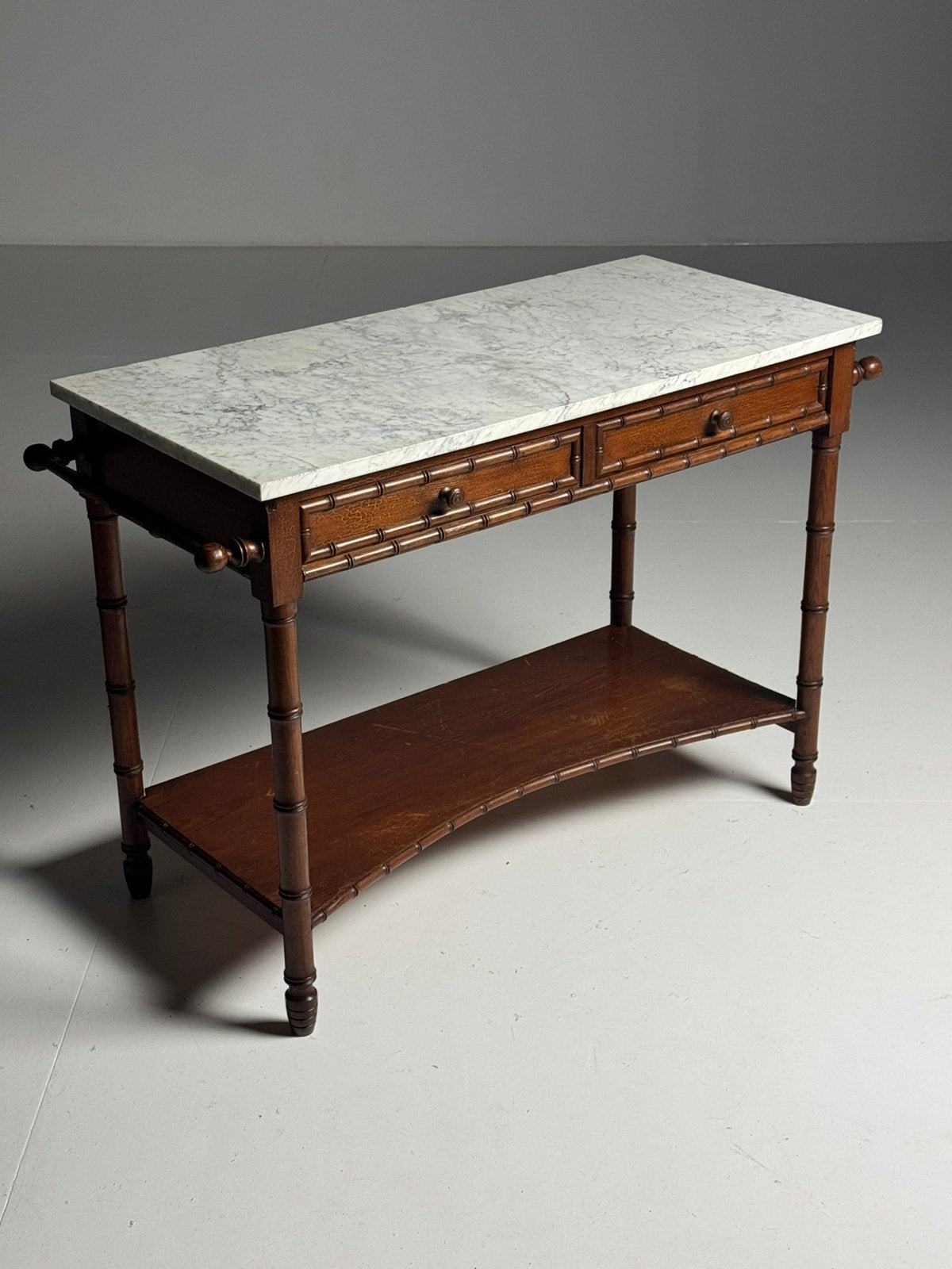 Faux Bamboo sidetable ca. 1900, Ophalen