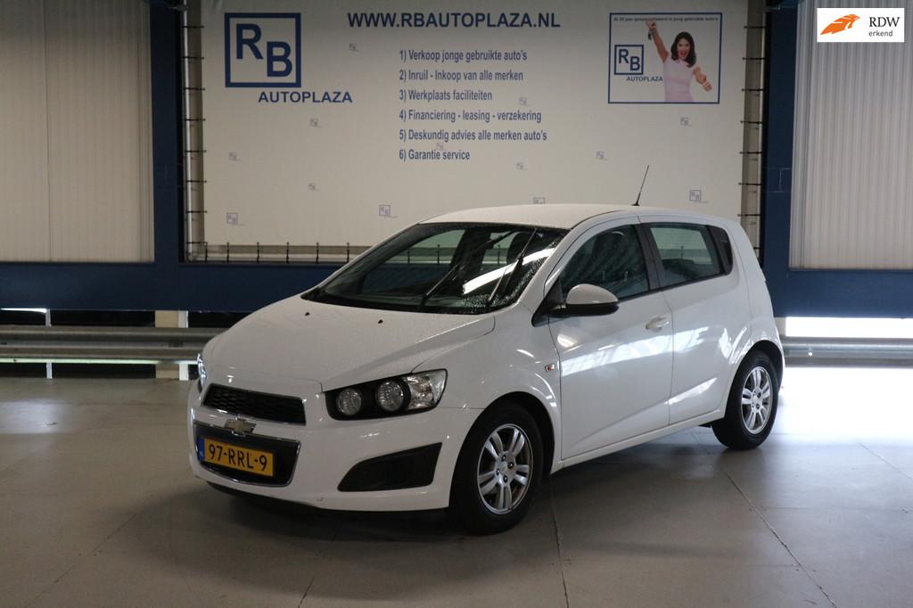 Chevrolet Aveo 1.4 LT + AUTOMAAT + NAP + TOP DEAL ! ! !, Euro 5, Gebruikt, 4 cilinders, Origineel Nederlands