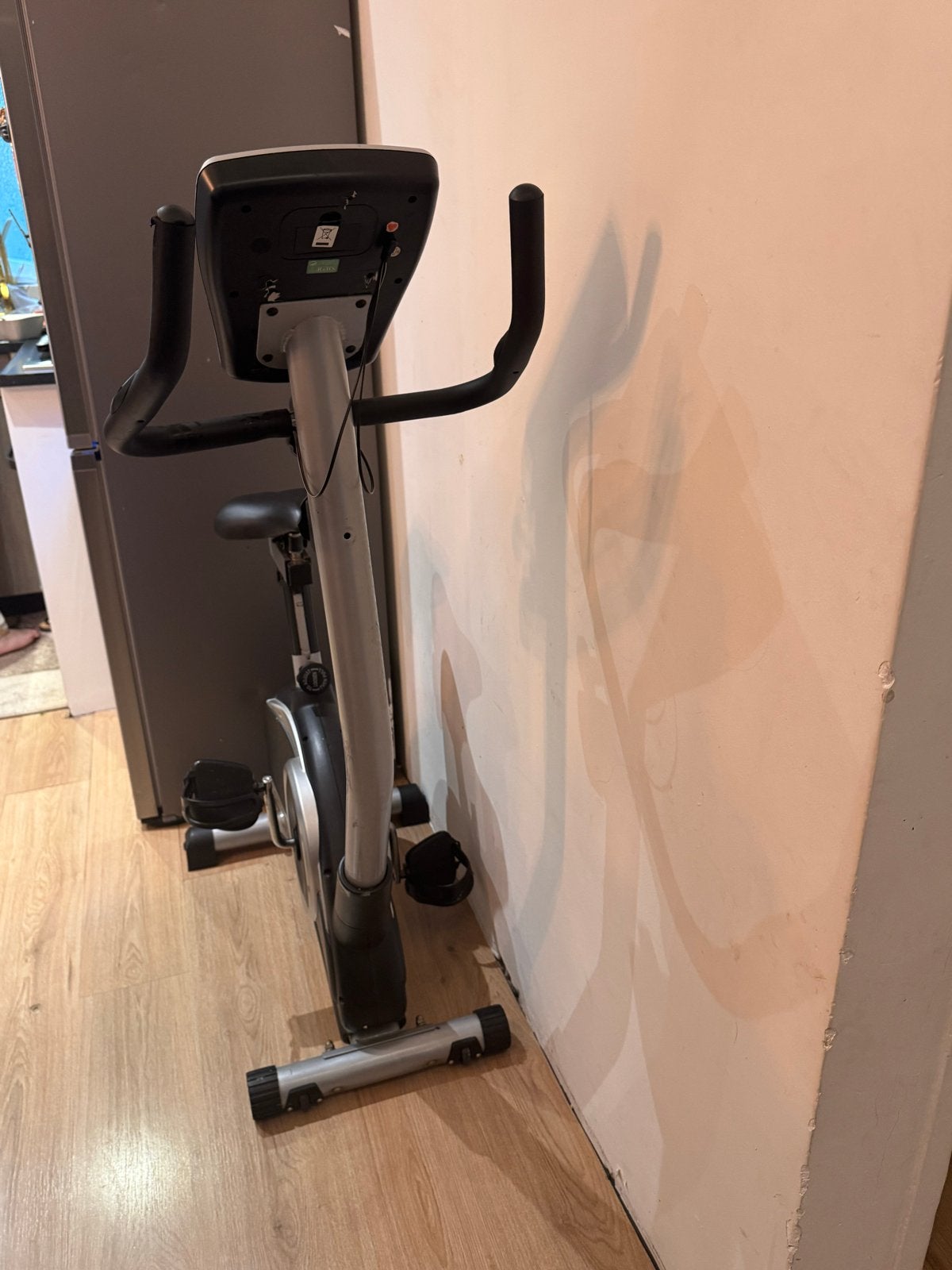 Hometrainer - Buffalo - Perfect voor thuisworkouts, Ophalen, Gebruikt, Metaal, Benen