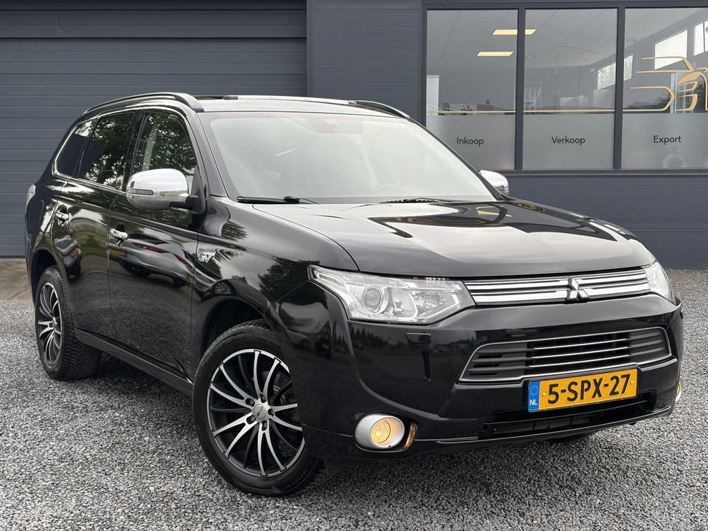 Mitsubishi Outlander 2.0 PHEV Instyle+ 1e Eigenaar,Schuifdak, 1998 cc, Euro 6, 4 cilinders, Zwart
