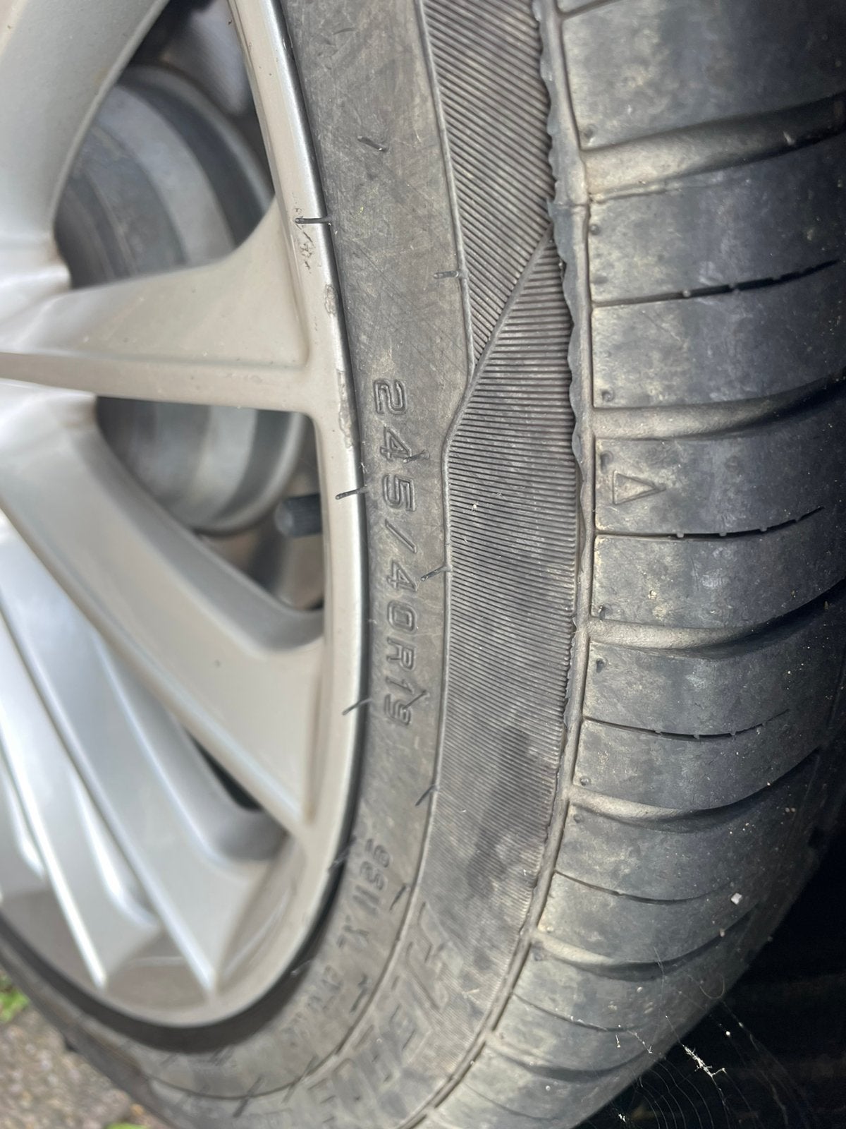 4 banden  245/45/19  E klasse 2010 of w212 velg 17inc banden, Auto-onderdelen, Banden en Velgen, Ophalen, 245 mm, 17 inch, Band(en)