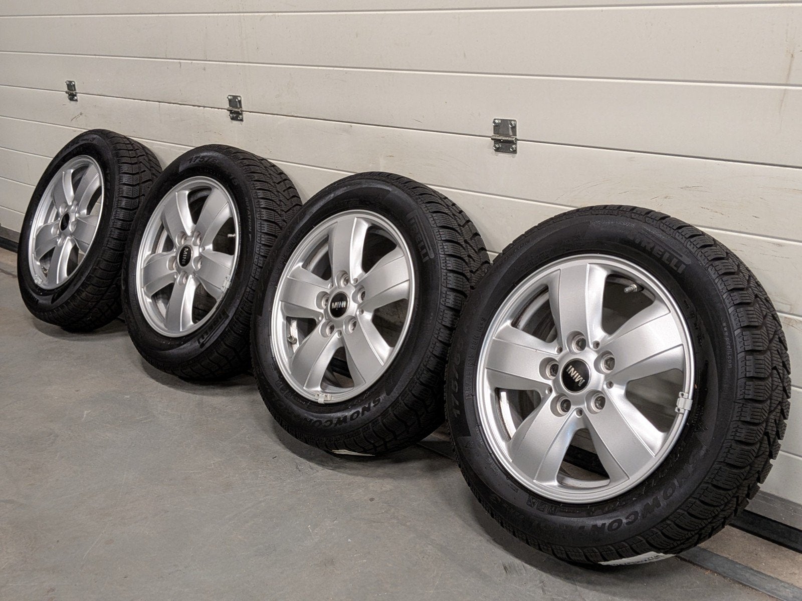 Mini Cooper/S/One/Cabrio F55 F56 F57 495 15" velgen winter, Gebruikt, 15 inch, 175 mm, Banden en Velgen