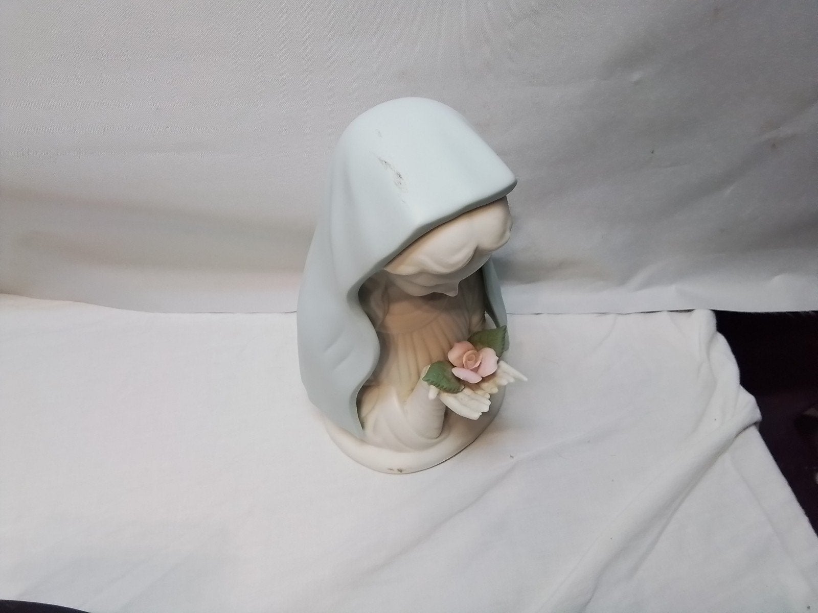 Vintage Maria beeldje, biddend, porselein, 17 cm, Antiek en Kunst, Antiek | Religie, Ophalen of Verzenden