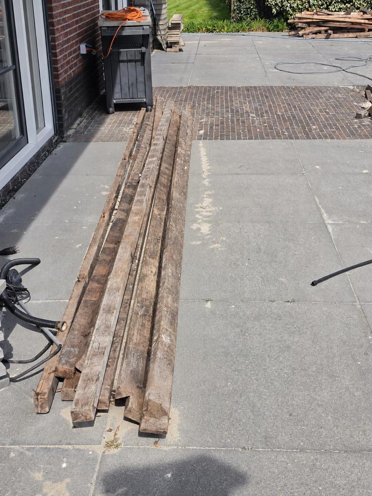 Grote partij gebruikte hardhouten balken, Doe-het-zelf en Verbouw, Hout en Planken, Ophalen, Gebruikt, Balk, Overige houtsoorten