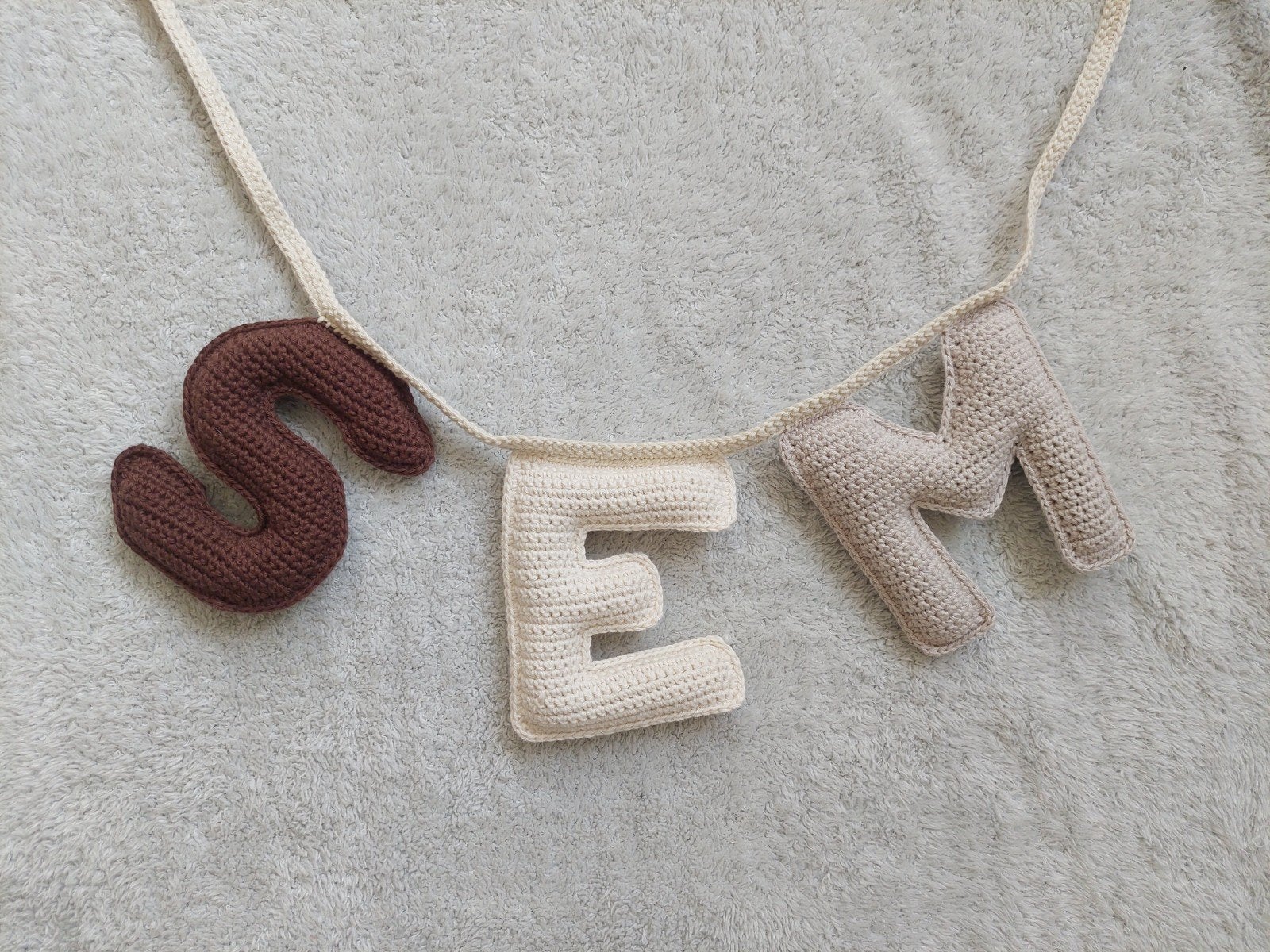 Gehaakte naamslinger | gepersonaliseerd cadeau, kinderkamer, Ophalen of Verzenden, Nieuw, Handgemaakt, Wanddecoratie