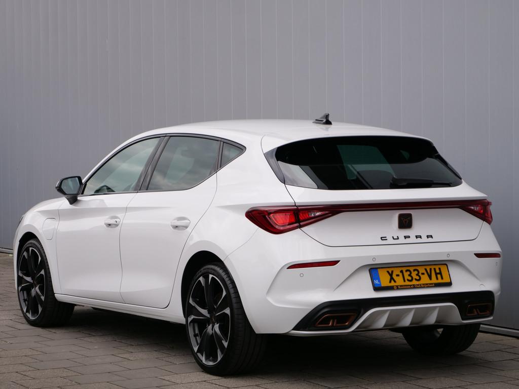 CUPRA Leon 1.4 e-Hybrid VZ Adrenaline 245 Pk Automaat Navi /, 77 km/l, Gebruikt, 4 cilinders, Leon