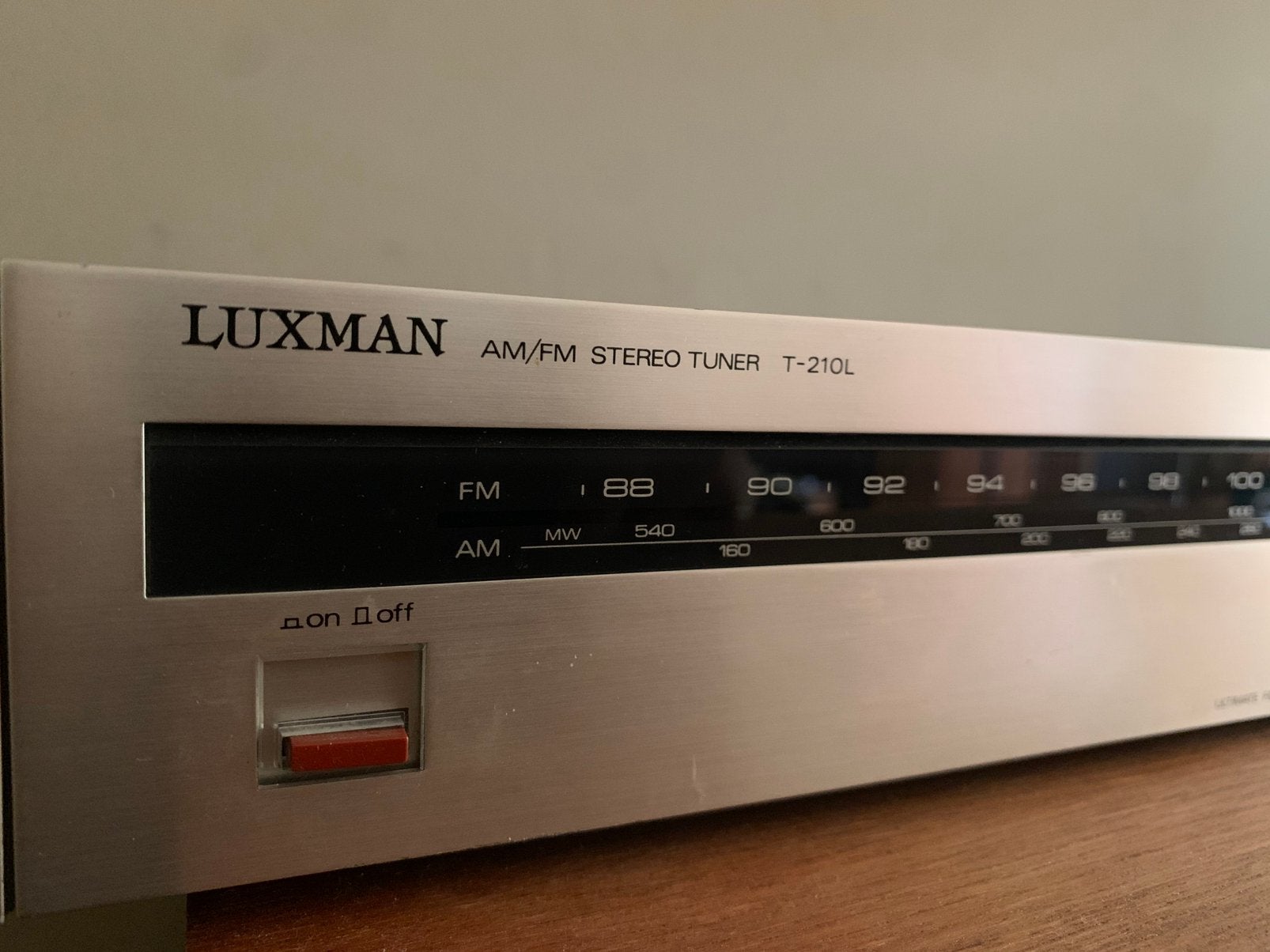 Luxman T 210 L tuner, Ophalen of Verzenden, Zo goed als nieuw