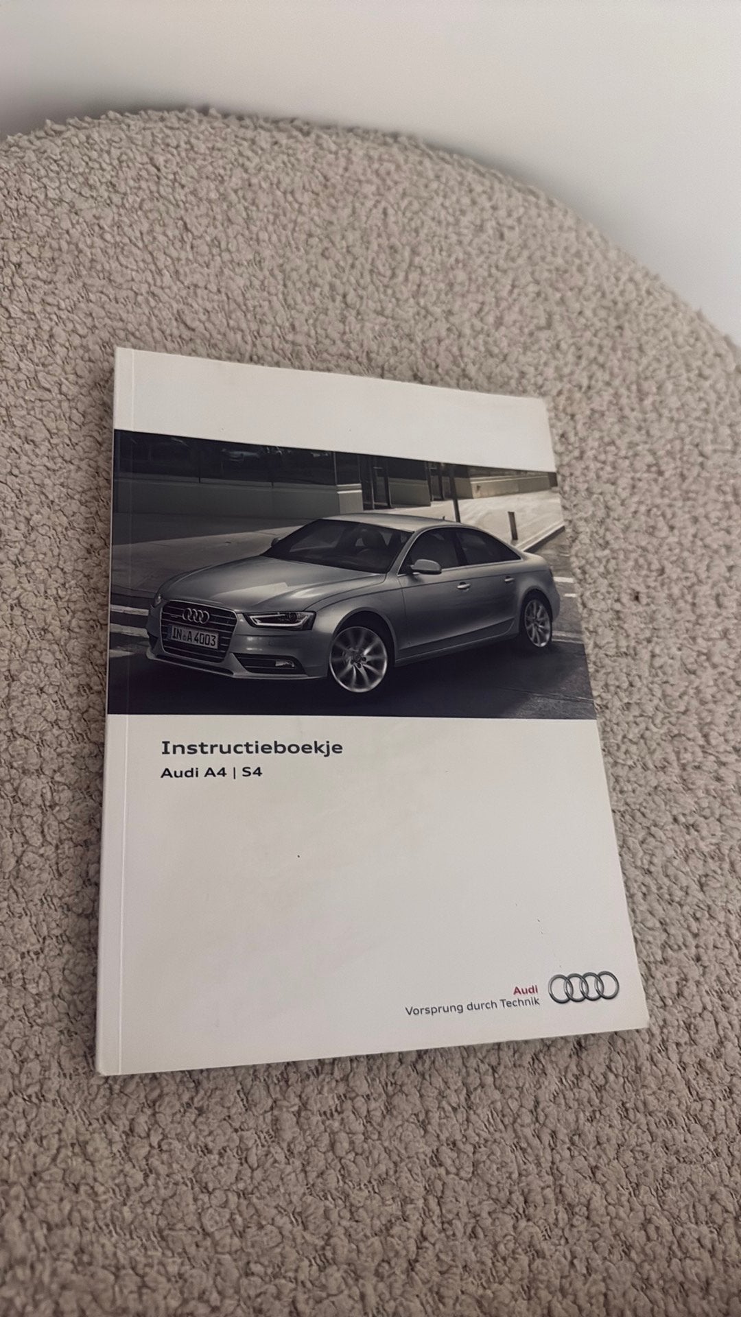 Instructieboek Audi A4 /S4 nieuwstaat, Auto diversen, Ophalen of Verzenden