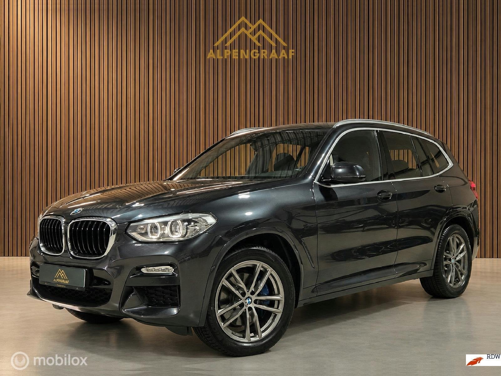 BMW X3 xDrive30i M-Sport 252pk Dealeronderhouden., Auto's, Automaat, Gebruikt, 252 pk, Bedrijf