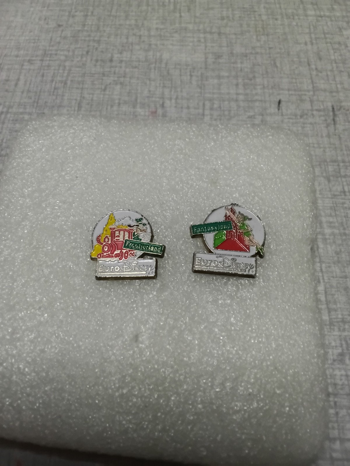 2 pins van Euro Disney/ Fantasyland, Ophalen of Verzenden, Zo goed als nieuw