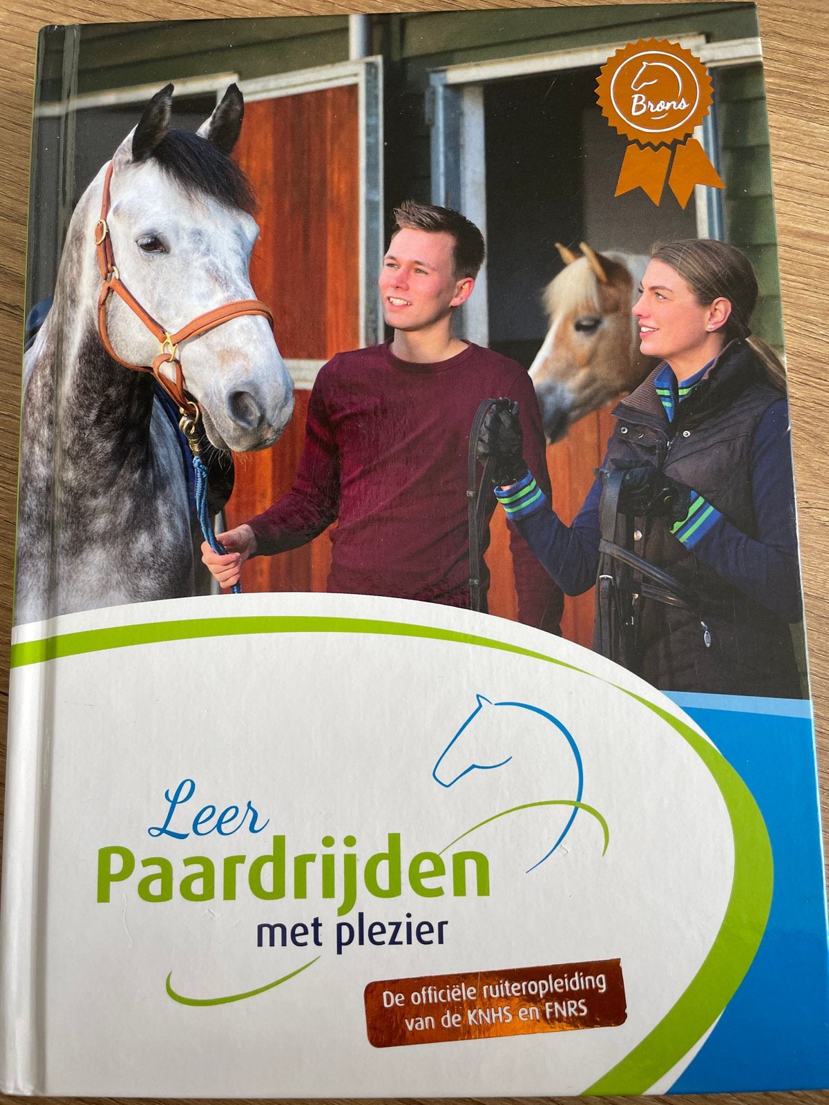 Leer Paardrijden met plezier - Officiële ruiteropleiding, Ophalen, Zo goed als nieuw, Overige niveaus