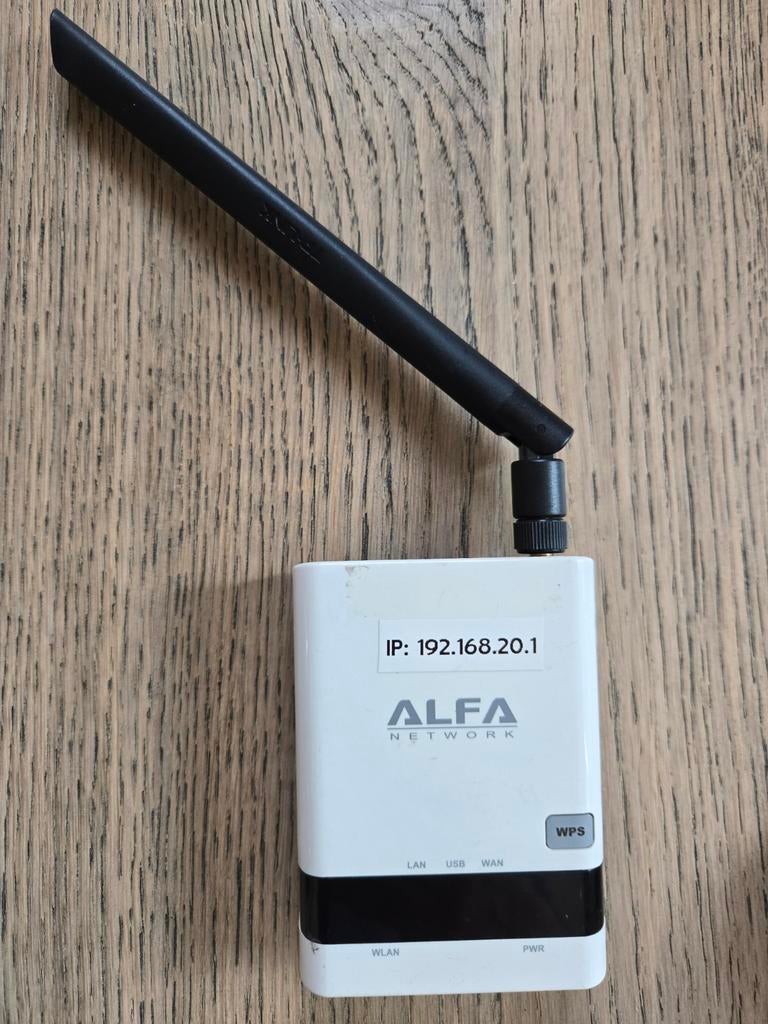 Alfa Network R36 3G WiFi WLAN USB Router, Ophalen of Verzenden, Gebruikt, Router, Alfa Network