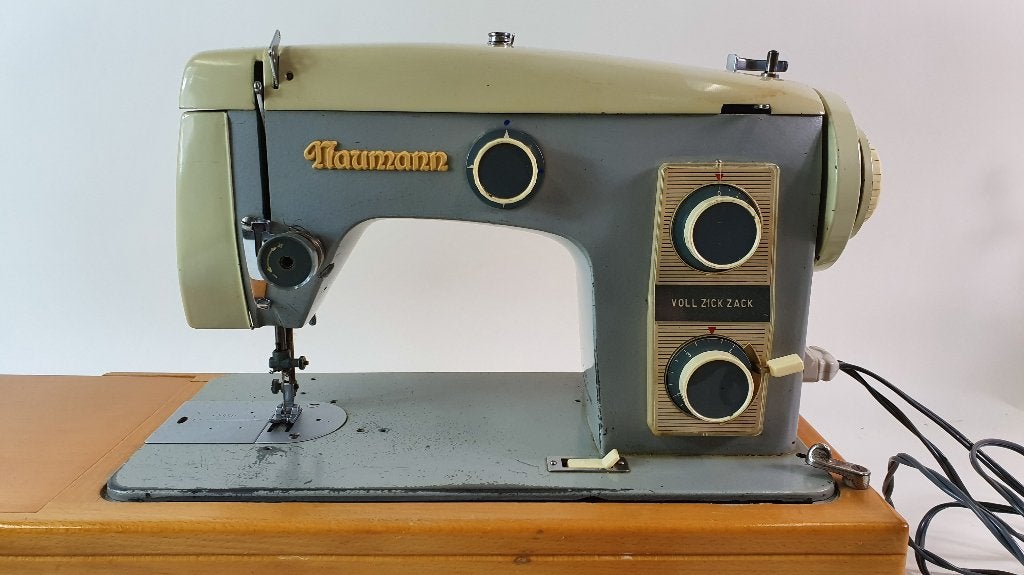 Professionele vintage naaimachine Naumann Voll Zick Zack S16, Tweedehands verkoop, Tweedehands verkoop, Gebruikt, Singer