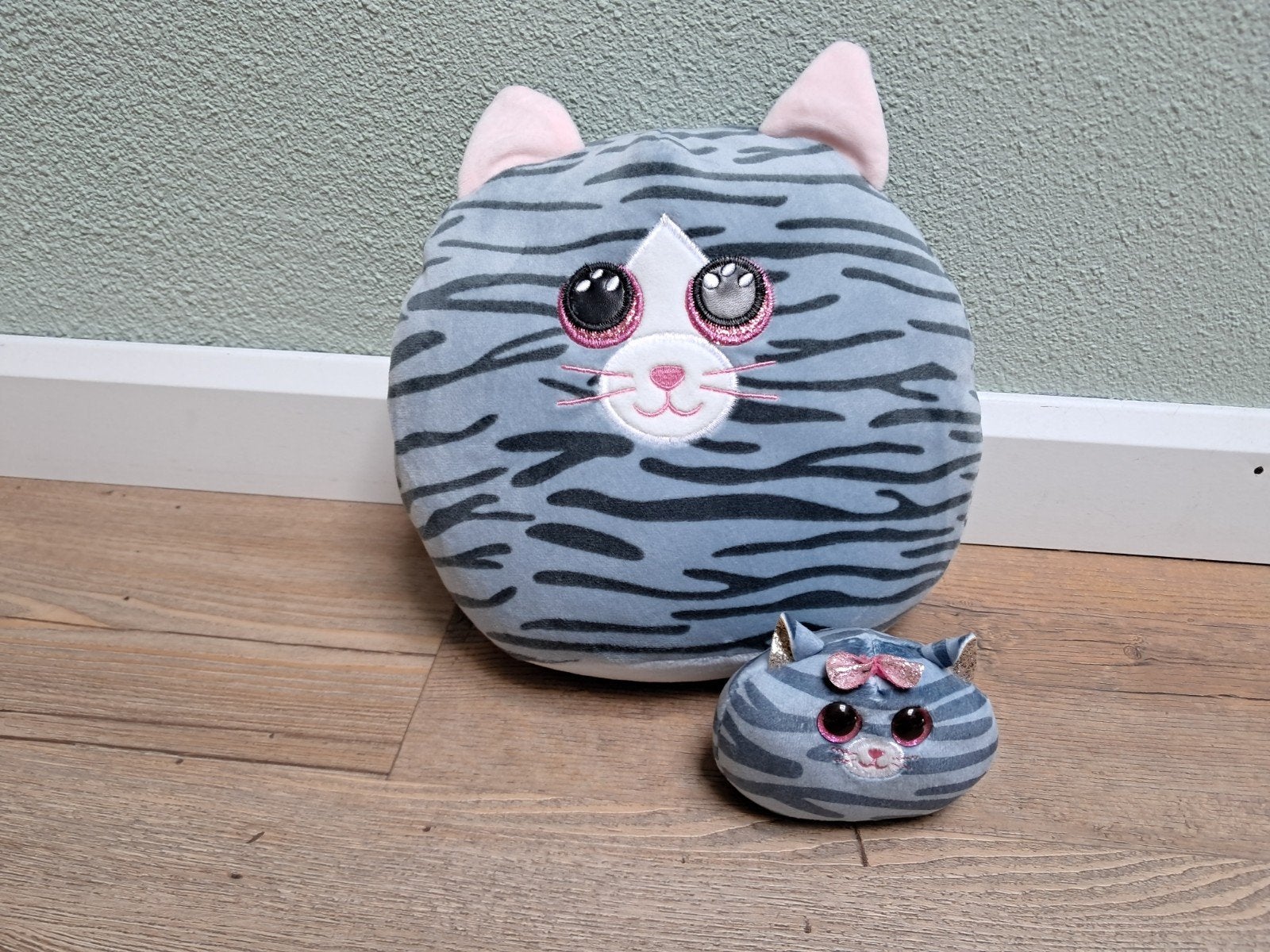 2 leuke ty beanie Kiki knuffels
Hebben voor de sier op de k, Ophalen of Verzenden, Zo goed als nieuw, Overige typen, Ty