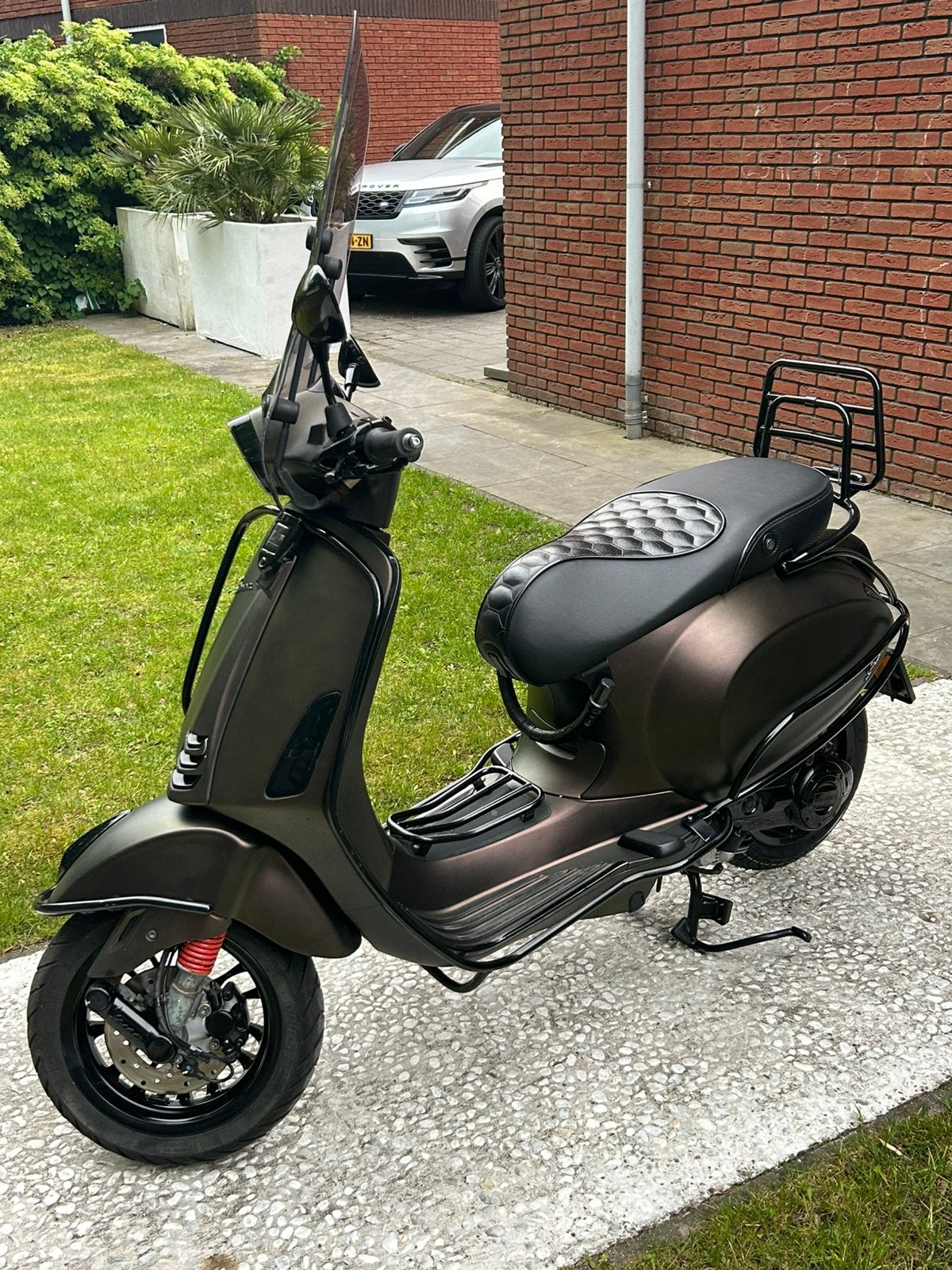 Vespa Sprint Opaco Chameleon Leopardo 2023 -by full option, Fietsen en Brommers, Scooters | Vespa, Ophalen, Zo goed als nieuw