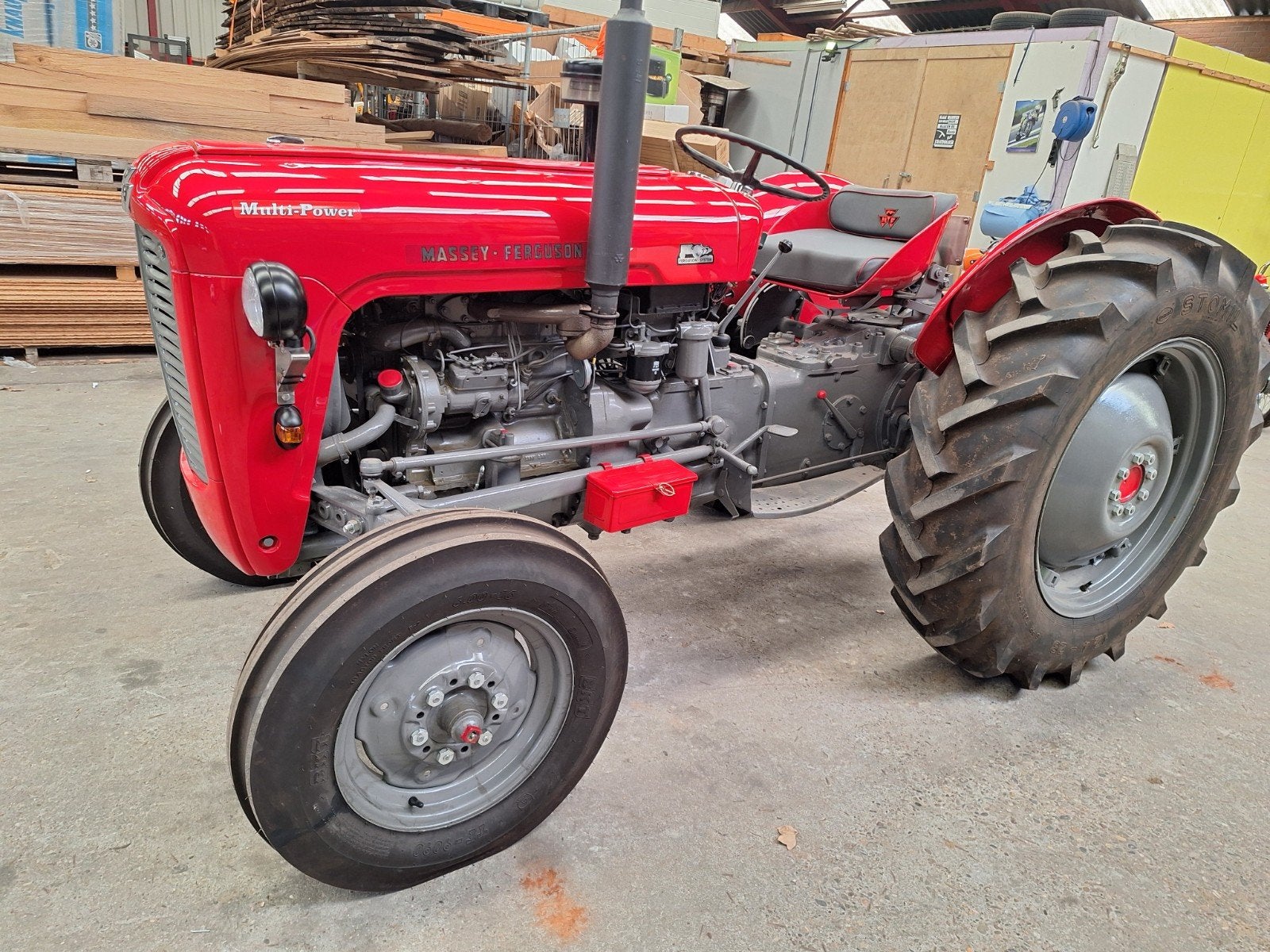 Massey Ferguson Multi-Power Oldtimer Tractor, Ophalen