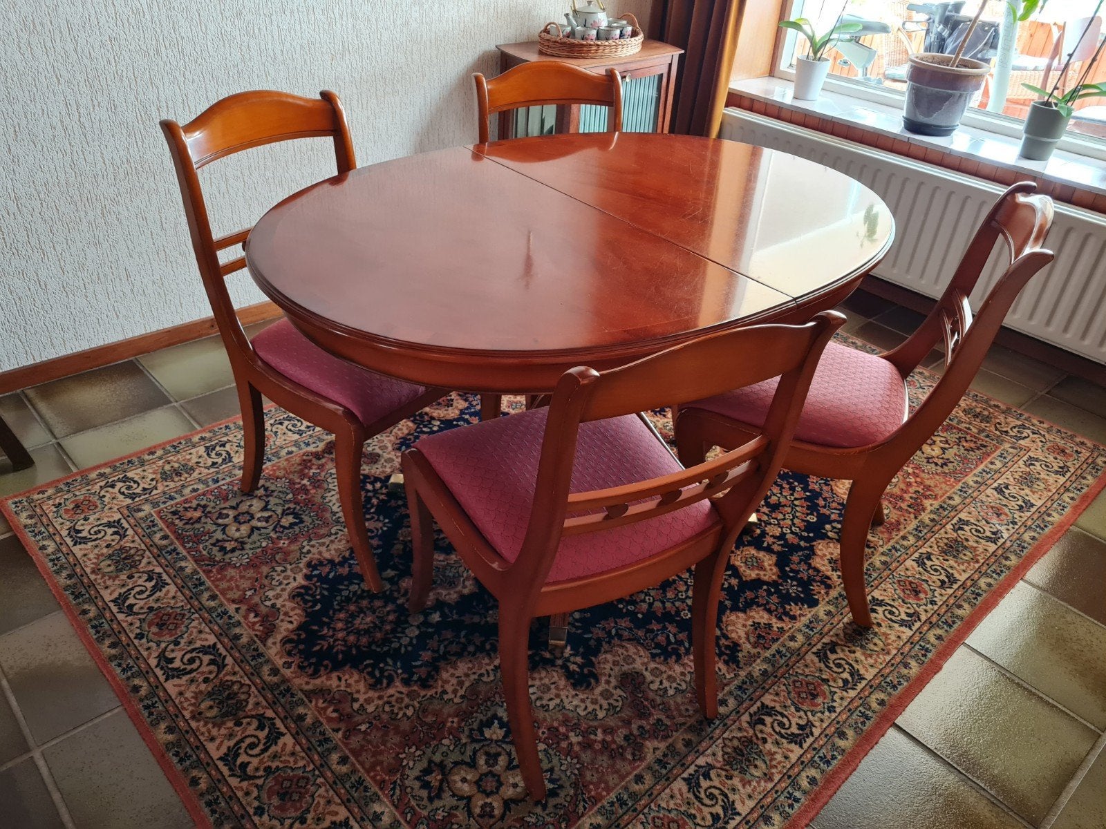 Elegante vintage uitschuifbare eettafel met 4 stoelen, Ophalen
