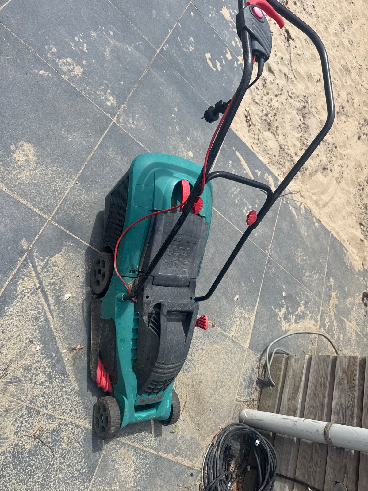 Bosch Elektrische Grasmaaier - Goed Onderhouden, Tuin en Terras, Grasmaaiers, Cirkelmaaier, Gebruikt, Elektrische grasmaaier, Ophalen of Verzenden