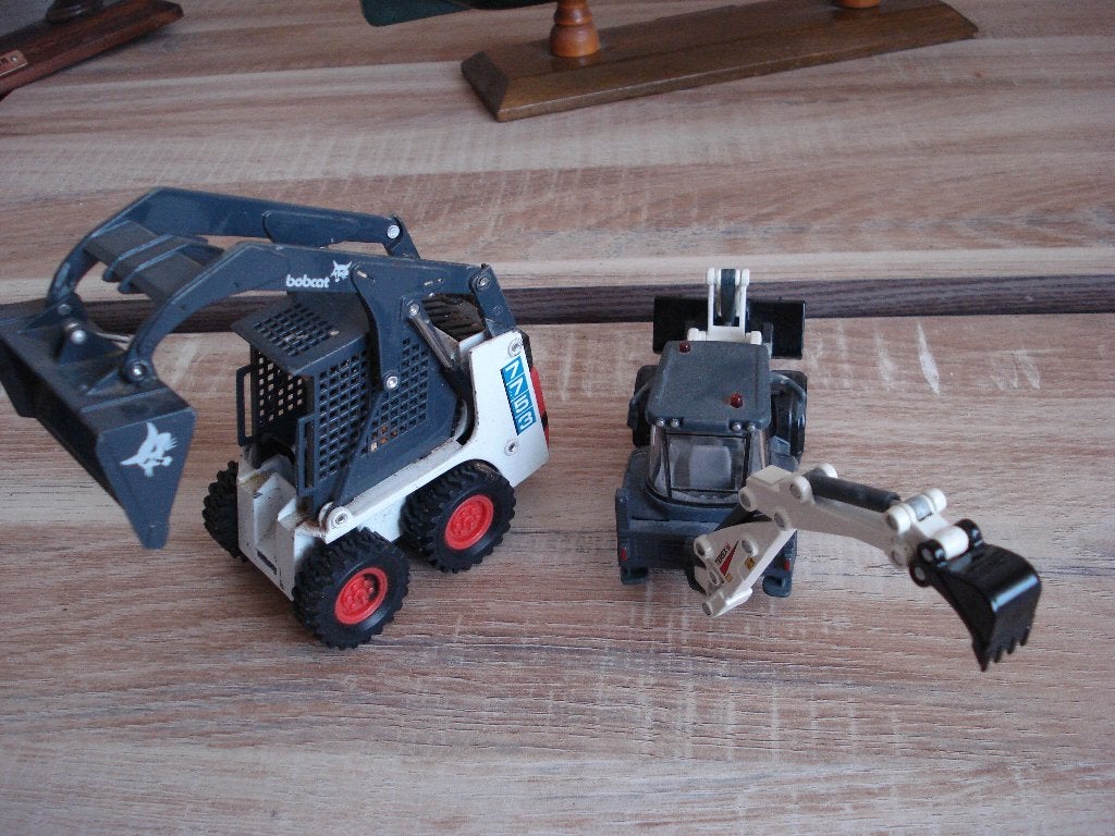 2  MINIATUUR HIJSKRANEN  SILKO BOBCAL, Ophalen of Verzenden, Nieuw, Auto's