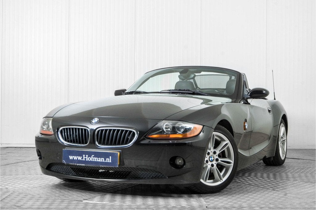 BMW Z4 Roadster 2.5i (bj 2004), Auto's, BMW, Achterwielaandrijving, Gebruikt, Cabriolet, Lederen bekleding