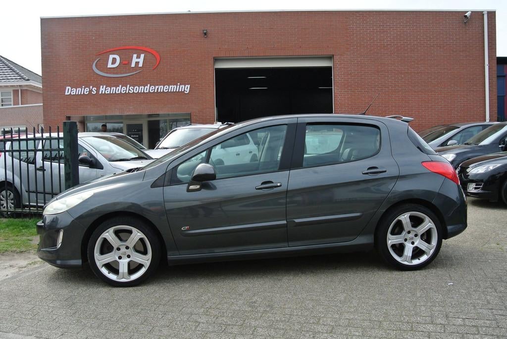 Peugeot 308 1.6 THP GTi airco apk 10-04-2027 inruil mogelijk, Voorwielaandrijving, Gebruikt, 4 cilinders, Leder en Stof