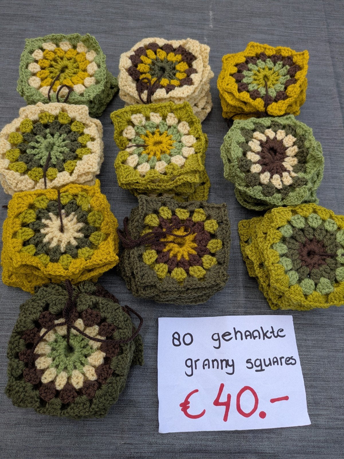 80 granny squares gehaakt met, Ophalen of Verzenden, Nieuw, Haken, Overige typen