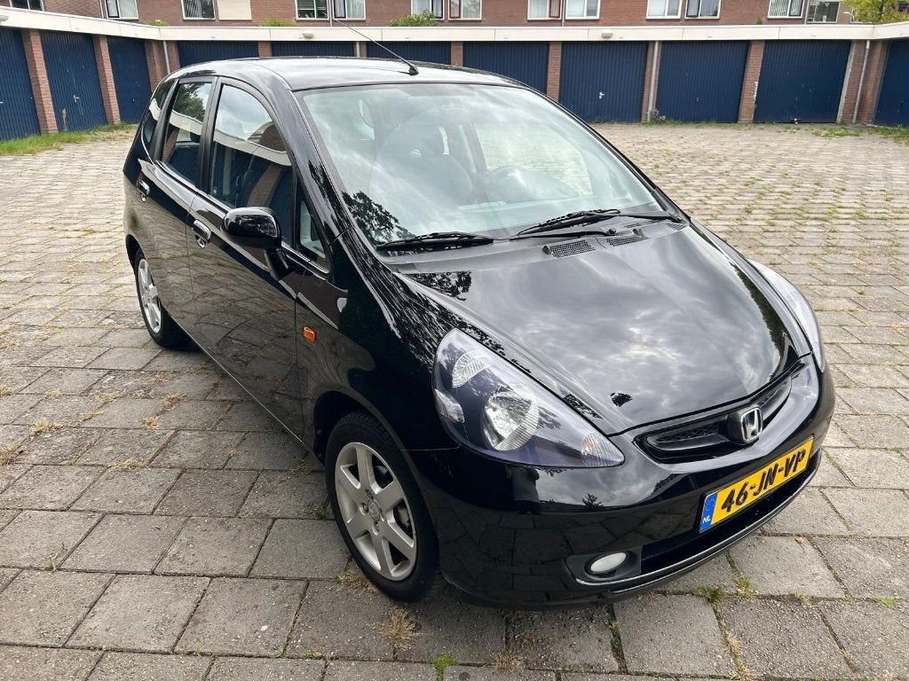 Honda Jazz 1.4 I ES 91.620 km eerste eigenaar, Auto's, Voorwielaandrijving, 83 pk, 40 €/maand, 4 cilinders
