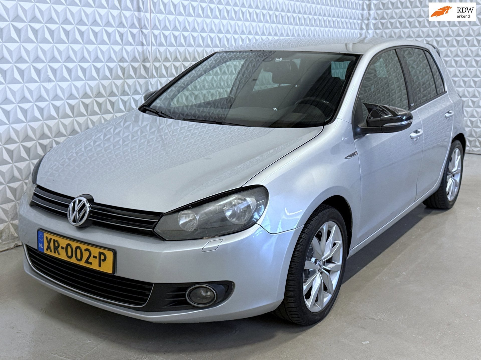 Volkswagen Golf 1.2 TSI Trendline BlueMotion / SPORT STYLE (, Voorwielaandrijving, Euro 5, Stof, Gebruikt