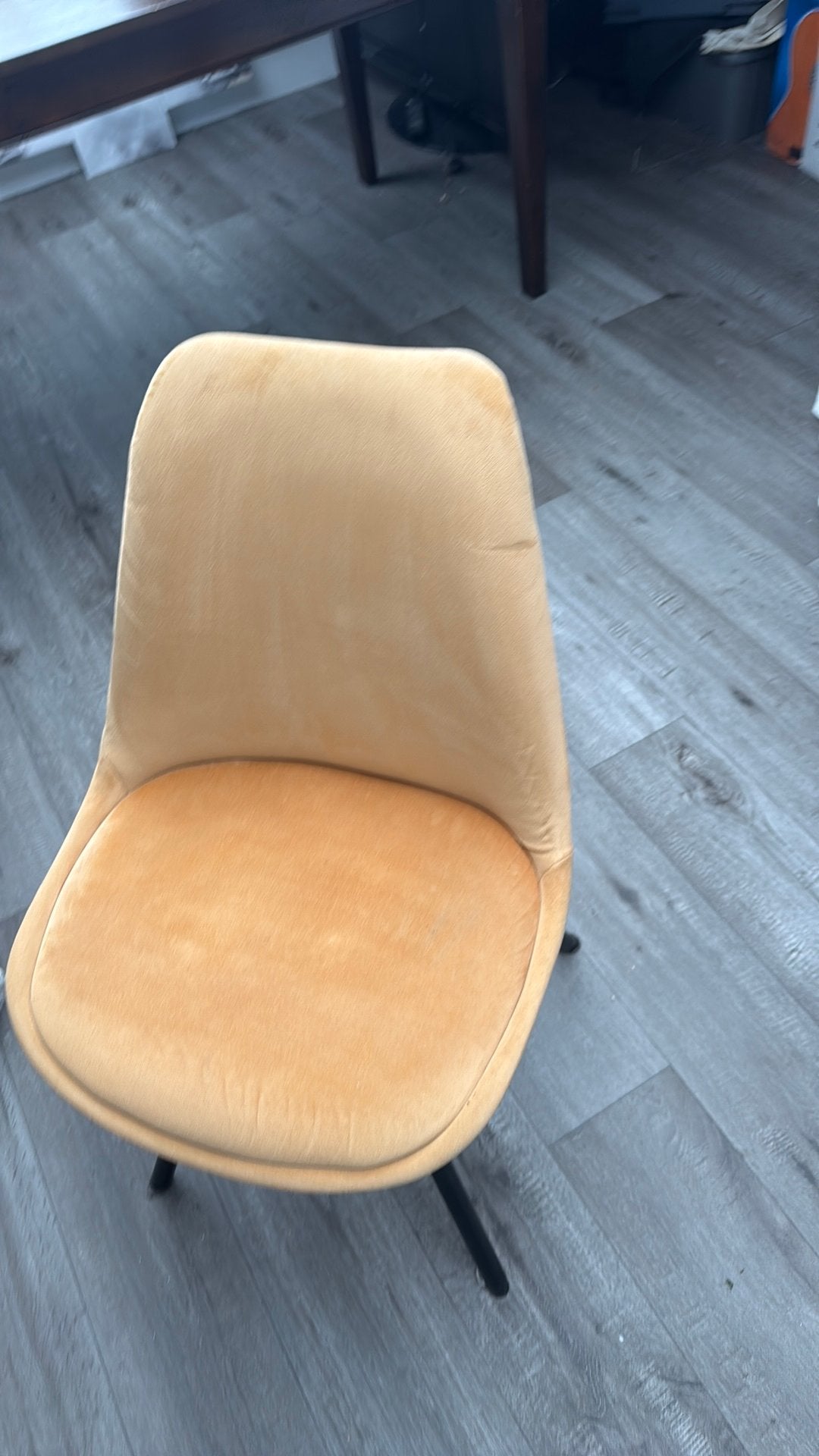 Gele stoel 5 euro bijna gratis, Ophalen, Zo goed als nieuw, Overige kleuren, Eén