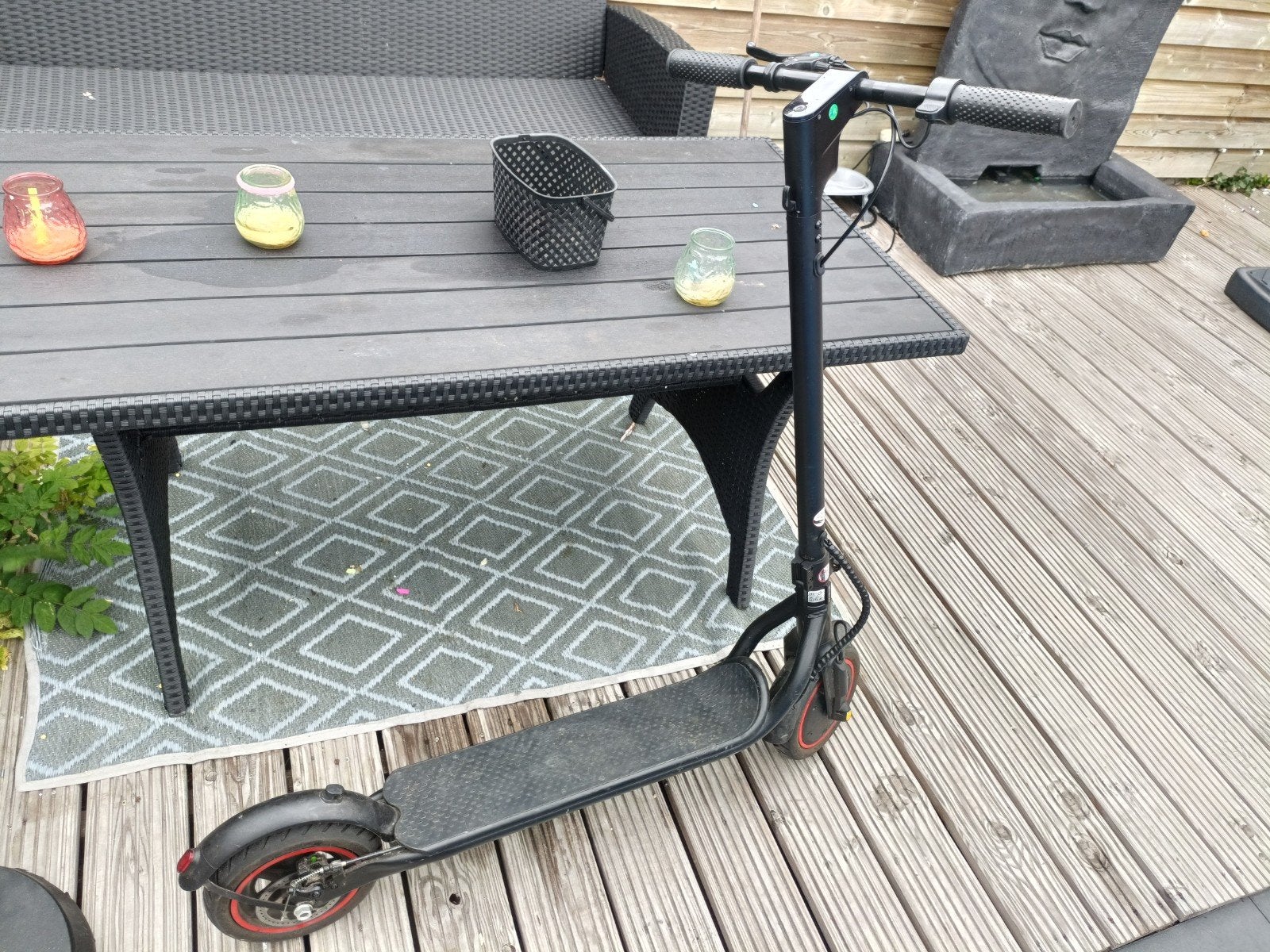Elektrische step met luchtbanden - Zo goed als nieuw, Ophalen