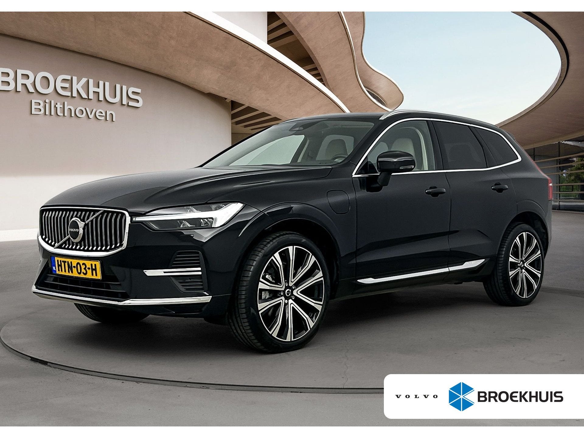 Volvo XC60 T6 Plug-in hybrid Plus Bright, Auto's, 12 maanden, 4 cilinders, Zwart, XC60