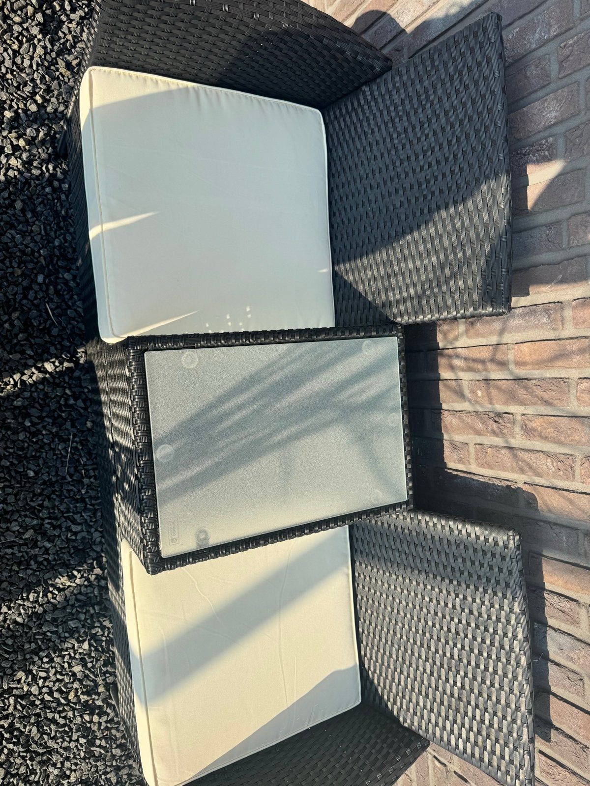 Foto 3 van Nieuwe zwarte 2-persoons loungeset met tafel
