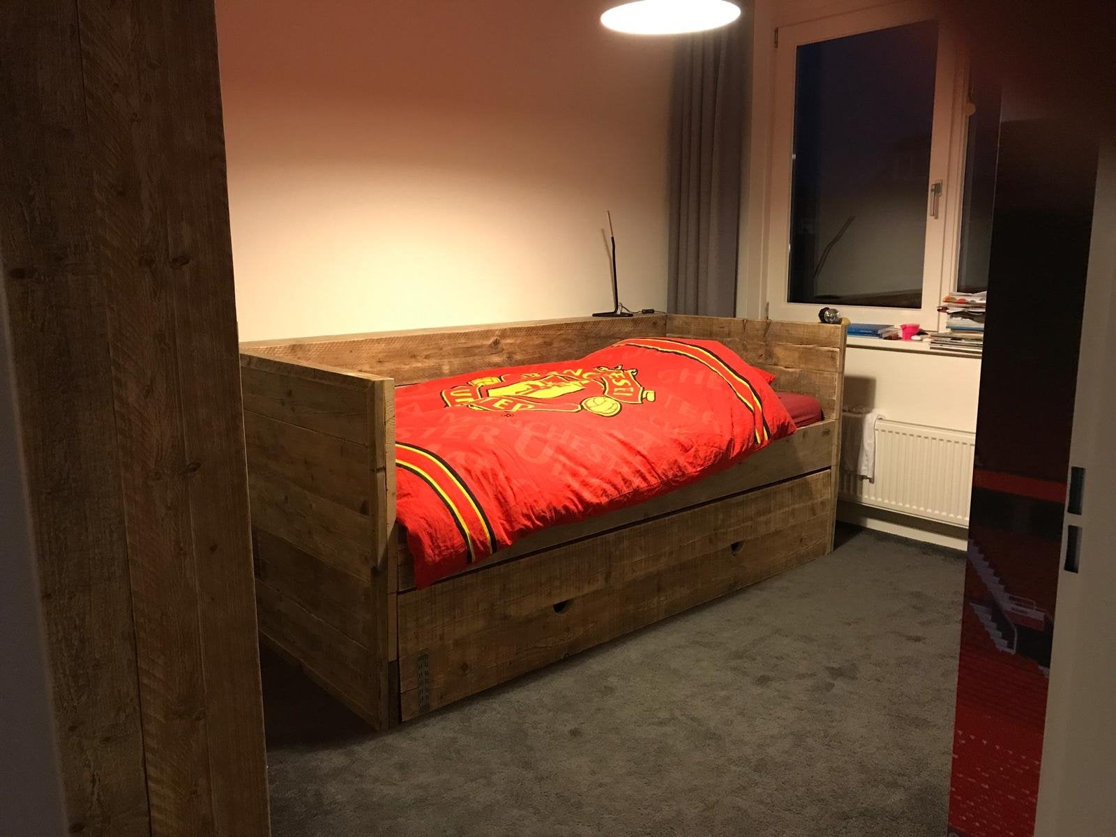 2 Steigerhouten bedden met onderschuifbed en plank, Huis en Inrichting, Slaapkamer | Bedden, Ophalen, Gebruikt, 210 cm, Steigerhout