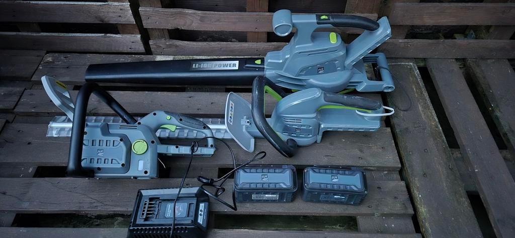 Central Park, Tuin en Terras, Bladblazers, Gebruikt, Handgedragen, Accu, Met zuigfunctie, Ophalen of Verzenden