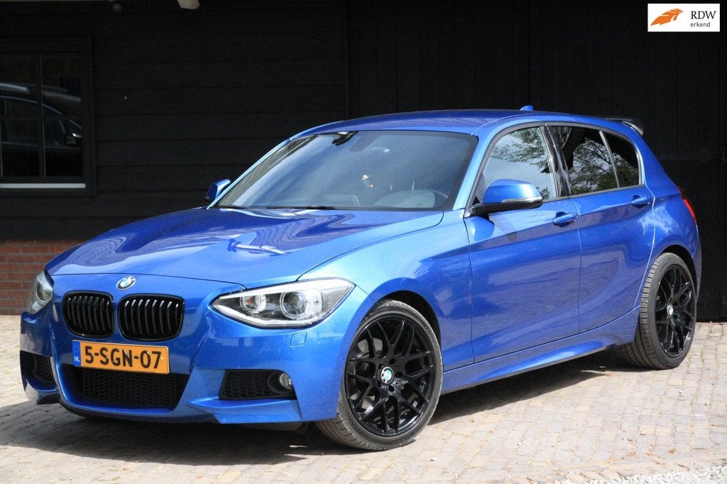 BMW 1-serie 118i Business+Xenon/Leer/Parkeersensor/M-Pakket/, 1-Serie, Euro 5, Achterwielaandrijving, Gebruikt